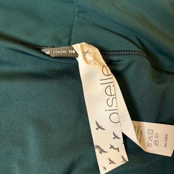 Oiselle Roga Shorts Green Flowers Size 6 - Picture 7 of 7